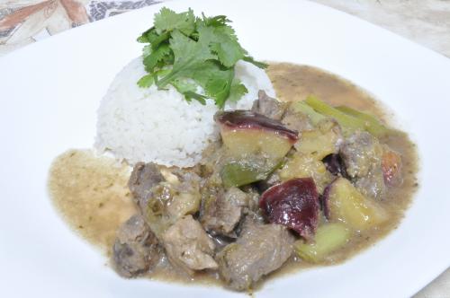 Jak uvařit voňavé vepřové kousky na švestkách po čínsku? Snadné recept, připravený za 45 - 60 minut